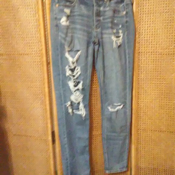 American Eagle Outfitters Highly Destressed Sz 6 L - Picture 1 of 16